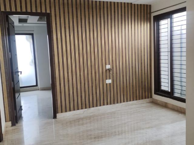 3 Bedroom 2097 Sq.Ft. Builder Floor in Chittaranjan Park Delhi Listing ID: #9659
