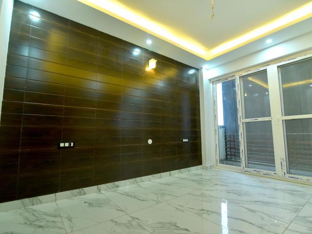 3 Bedroom 2000 Sq.Ft. Apartment in Laxman Chowk Dehradun Listing ID: #10409