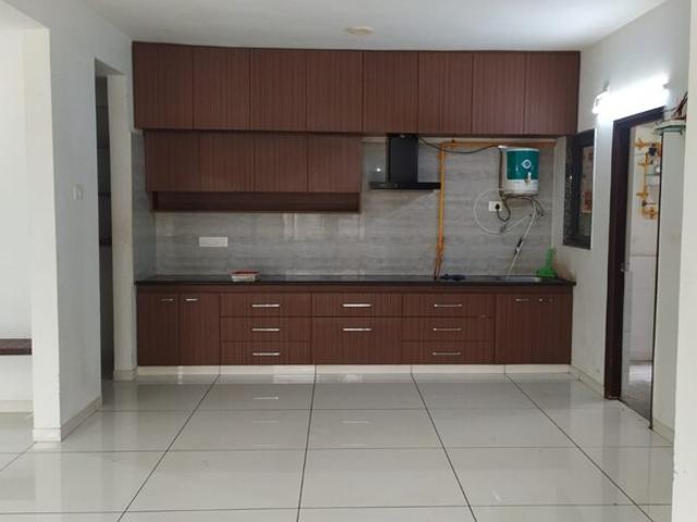 3 Bedroom 2000 Sq.Ft. Apartment in Navrangpura Ahmedabad Listing ID: #10280