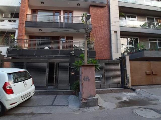 3 Bedroom 2000 Sq.Ft. Builder Floor in Panchsheel Enclave Delhi Listing ID: #9969