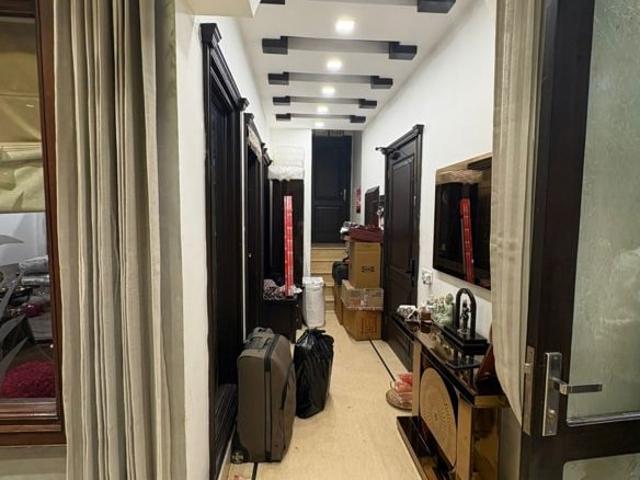 3 Bedroom 2000 Sq.Ft. Builder Floor in Sarvapriya Vihar Delhi Listing ID: #10181