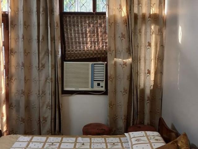 3 Bedroom 2000 Sq.Ft. Independent House in Sector 35 Chandigarh Listing ID: #9963