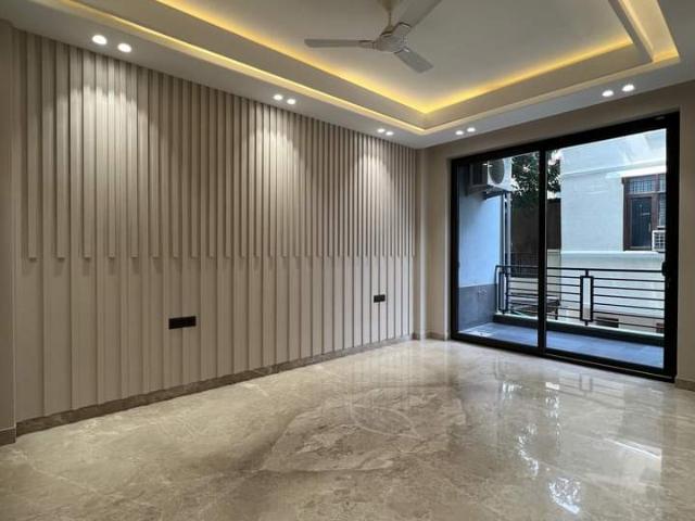 3 Bedroom 200 Sq.Yd. Builder Floor in Dlf Phase I Gurgaon Listing ID: #9012