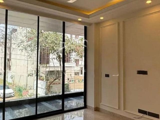 3 Bedroom 200 Sq.Yd. Builder Floor in East Patel Nagar Delhi Listing ID: #10052
