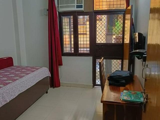 3 Bedroom 200 Sq.Yd. Builder Floor in Kavi Nagar Ghaziabad Listing ID: #10123