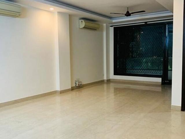 3 Bedroom 200 Sq.Yd. Builder Floor in Kalkaji Delhi Listing ID: #10343