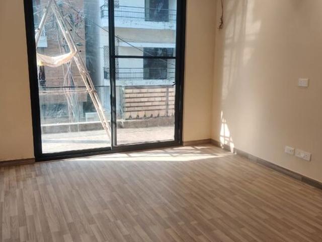 3 Bedroom 200 Sq.Yd. Builder Floor in Hauz Khas Delhi Listing ID: #9996