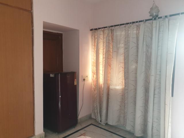 3 Bedroom 200 Sq.Yd. Builder Floor in Nizamuddin Delhi Listing ID: #10284