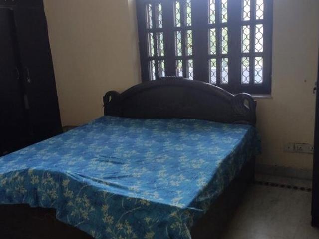 3 Bedroom 200 Sq.Yd. Builder Floor in Safdarjung Enclave Delhi Listing ID: #10287