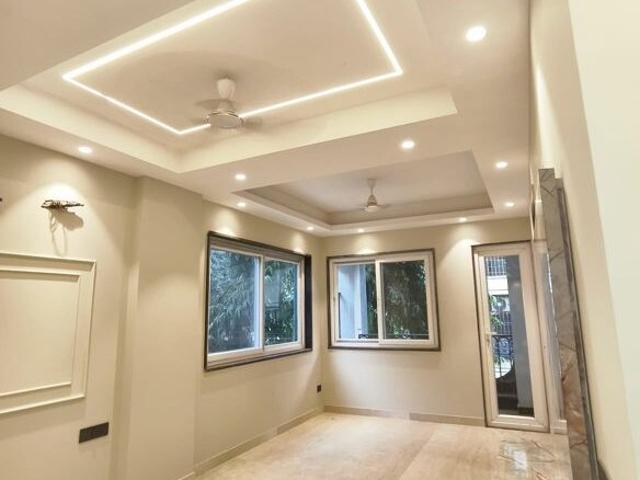 3 Bedroom 200 Sq.Yd. Builder Floor in Safdarjung Enclave Delhi Listing ID: #9972