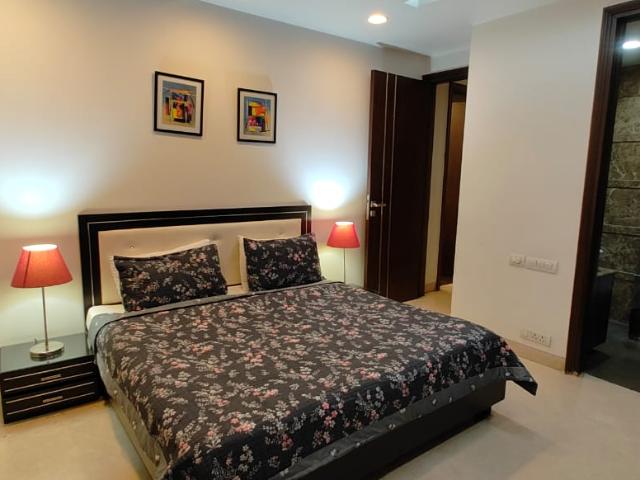 3 Bedroom 200 Sq.Yd. Builder Floor in Shivalik Colony Delhi Listing ID: #9383