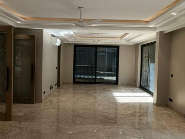 3 Bedroom 200 Sq.Yd. Builder Floor in Shivalik Colony Delhi Listing ID: #10166