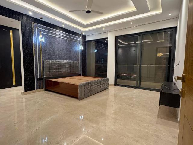 3 Bedroom 2104 Sq.Ft. Builder Floor in Sector 23 Gurgaon Listing ID: #9806