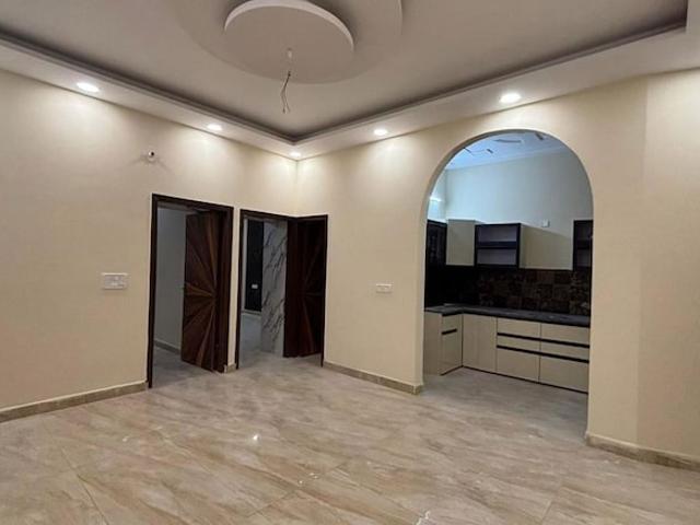 3 Bedroom 2109 Sq.Ft. Independent House in Sector 18 Chandigarh Listing ID: #10377