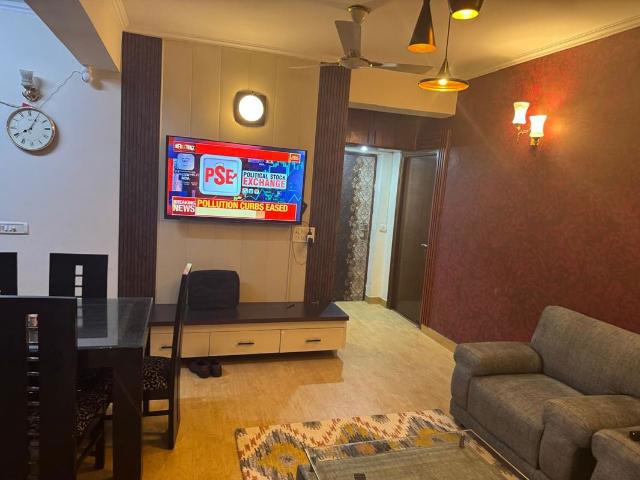 3 Bedroom 2120 Sq.Ft. Builder Floor in Sector 65 Noida Listing ID: #9793