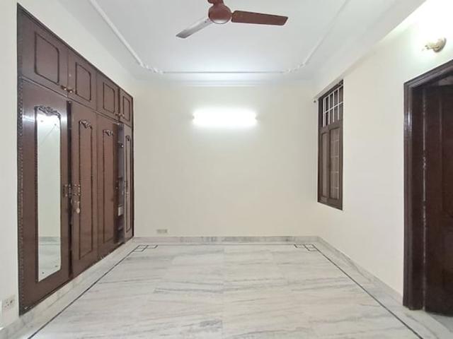 3 Bedroom 2250 Sq.Ft. Builder Floor in Greater Kailash ii Delhi Listing ID: #9983