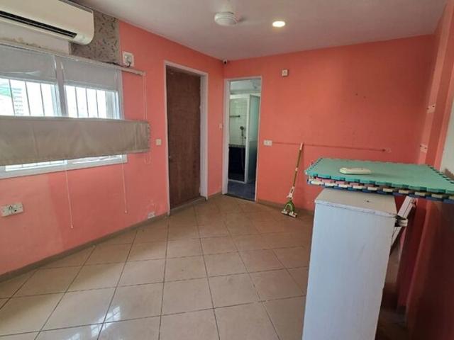 3 Bedroom 2200 Sq.Ft. Apartment in Churchgate Mumbai Listing ID: #10372