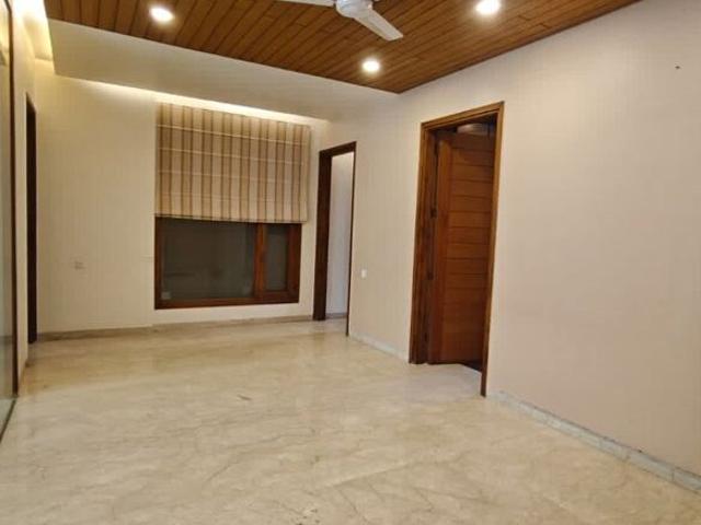 3 Bedroom 220 Sq.Yd. Builder Floor in Panchsheel Enclave Delhi Listing ID: #10085