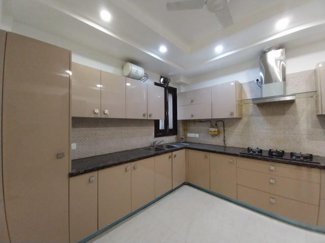 3 Bedroom 2340 Sq.Ft. Builder Floor in South Extension ii Delhi Listing ID: #9564