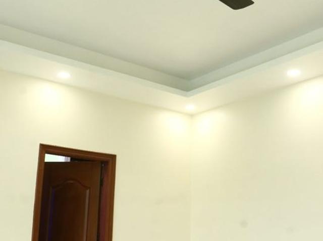 3 Bedroom 250 Sq.Ft. Builder Floor in Sarvapriya Vihar Delhi Listing ID: #10384