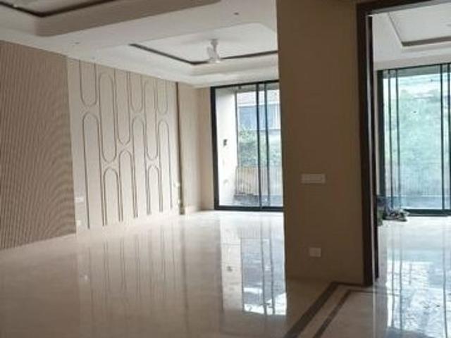 3 Bedroom 250 Sq.Yd. Builder Floor in Geetanjali Enclave Delhi Listing ID: #10173