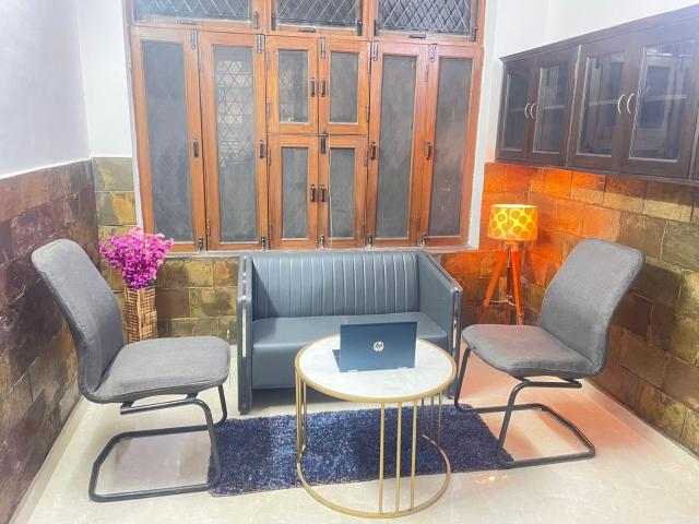 3 Bedroom 250 Sq.Yd. Builder Floor in Sector 4 Gurgaon Listing ID: #9884