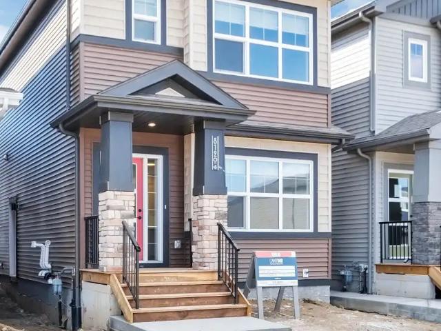 3 Bedroom, 2.5 Bath Main Floor House in Rosenthal WEST