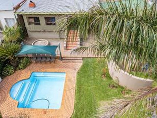 3 bedroom 2.5 bathroom