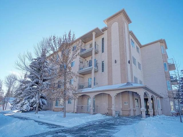 3 Bedroom, 2 Bath in Downtown Okotoks
