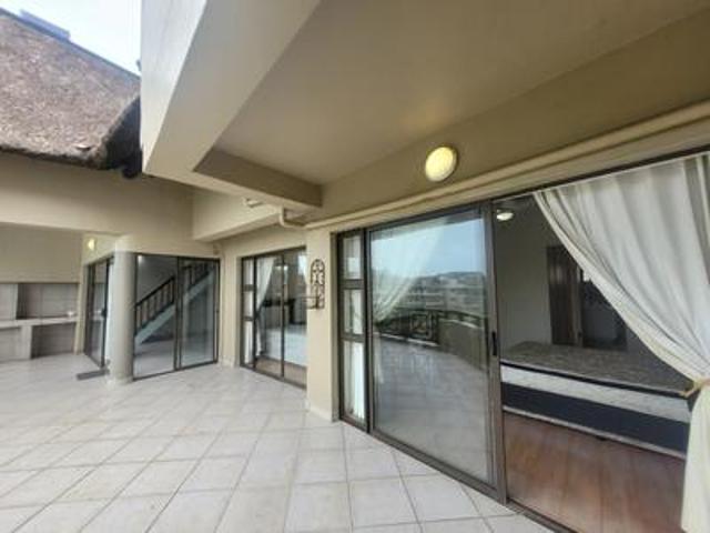 3 bedroom 2 bathroom duplex, le toue.