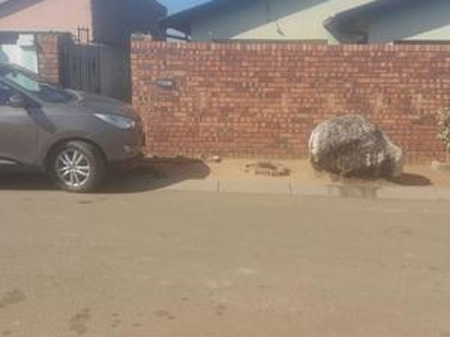 3 bedroom, 2 bathroom family home on.