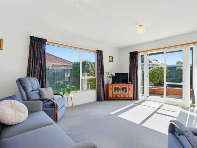 3 Bedroom 2 Bathroom Home