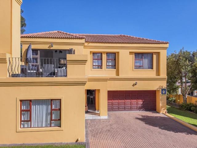 3 Bedroom, 2 Bathroom House in San Vincenzo