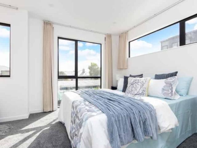 3 bedroom 2 Bathrooms