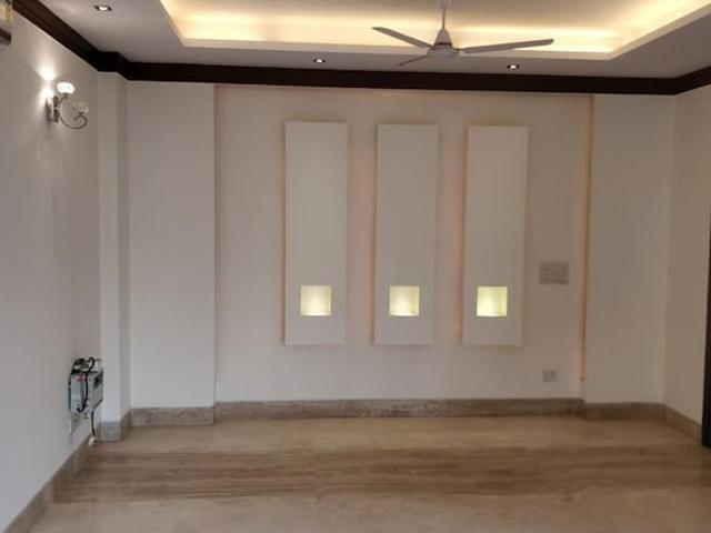 3 Bedroom 300 Sq.Mt. Builder Floor in Sector 93b Noida Listing ID: #10338