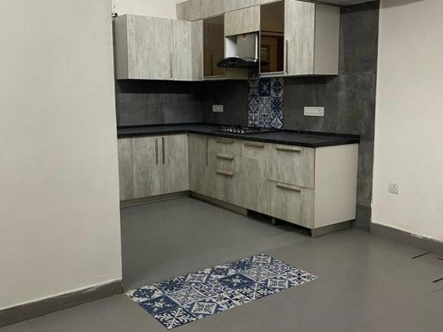 3 Bedroom 300 Sq.Yd. Apartment in Safdarjung Enclave Delhi Listing ID: #10413