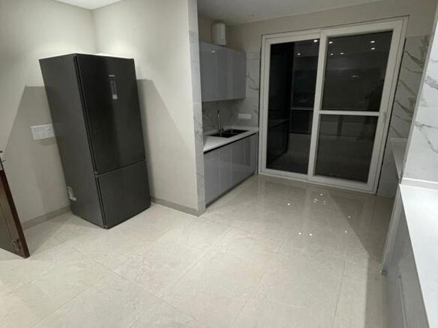3 Bedroom 300 Sq.Yd. Builder Floor in Defence Colony Delhi Listing ID: #9994
