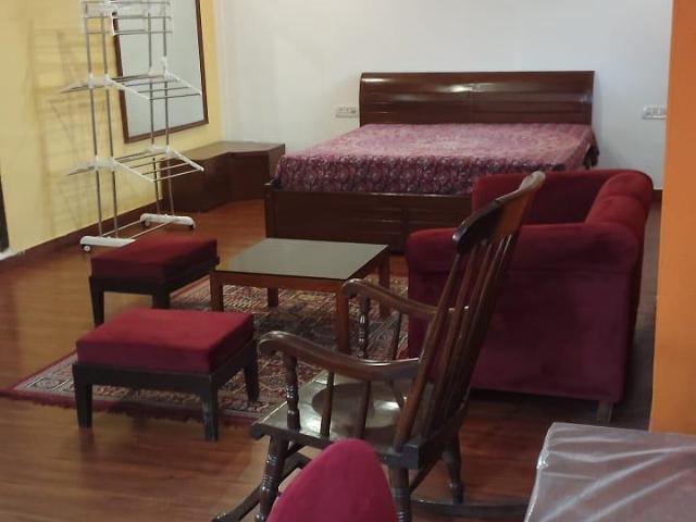 3 Bedroom 300 Sq.Yd. Builder Floor in Jasola Delhi Listing ID: #9497