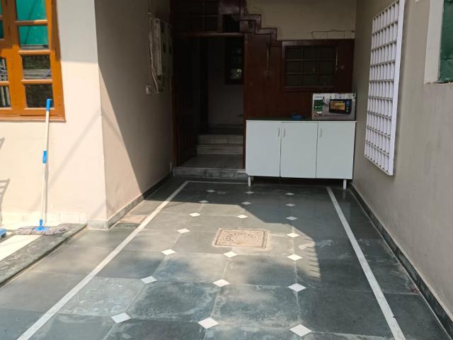 3 Bedroom 3131 Sq.Ft. Builder Floor in Sector 22 Gurgaon Listing ID: #9830