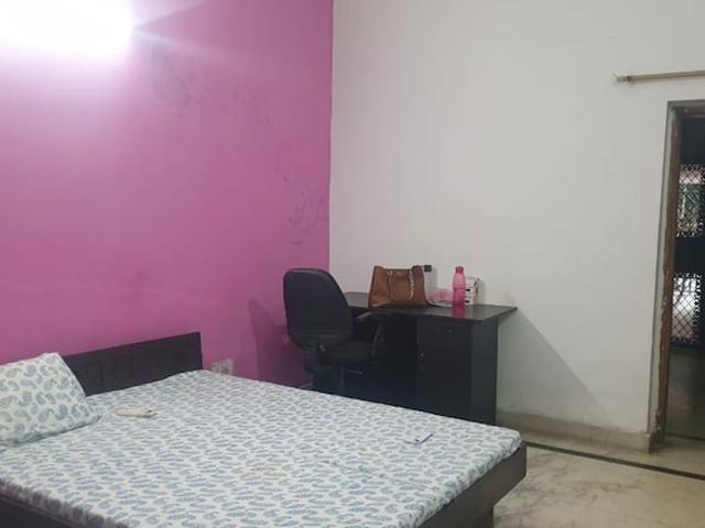 3 Bedroom 500 Sq.Yd. Apartment in Hauz Khas Delhi Listing ID: #10284