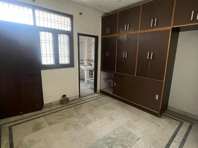 3 Bedroom 500 Sq.Yd. Builder Floor in Sector 21d Faridabad Listing ID: #9566