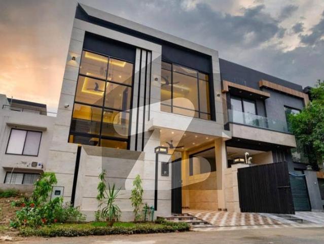 3 Bedroom 5 Marla House in DHA with Modern Comfort with Stylish Finishes