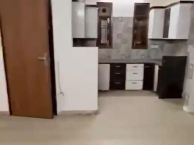 3 Bedroom 855 Sq.Ft. Builder Floor in Rohini Sector 13 Delhi Listing ID: #9902