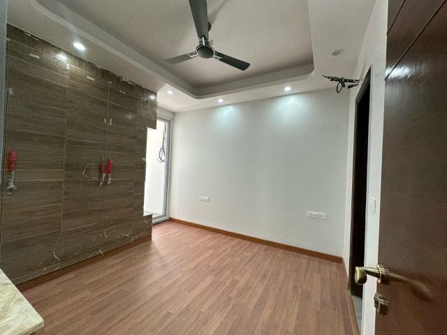 3 Bedroom 890 Sq.Ft. Builder Floor in Old Rajinder Nagar Delhi Listing ID: #9538