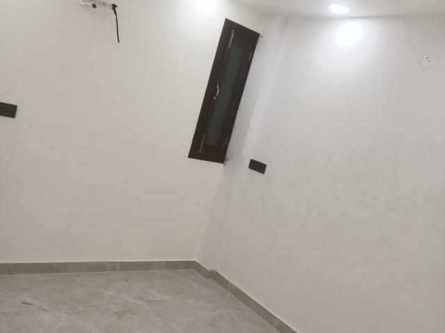 3 Bedroom 900 Sq.Ft. Builder Floor in Govindpuri Delhi Listing ID: #10189