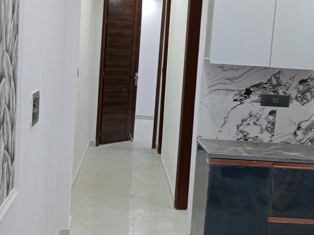 3 Bedroom 900 Sq.Ft. Builder Floor in Govindpuri Delhi Listing ID: #9407