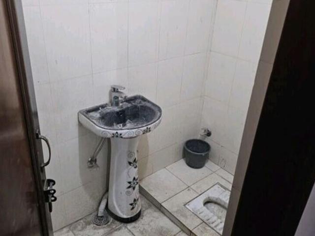 3 Bedroom 912 Sq.Ft. Builder Floor in Rohini Sector 13 Delhi Listing ID: #9901