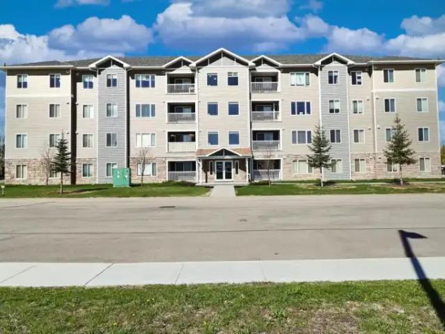 3 Bedroom Condo Cold Lake AB 102846971