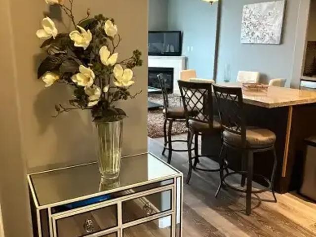 3 Bedroom Condo Calgary AB 103301218