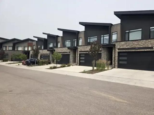 3 Bedroom Condo Calgary AB 104506772